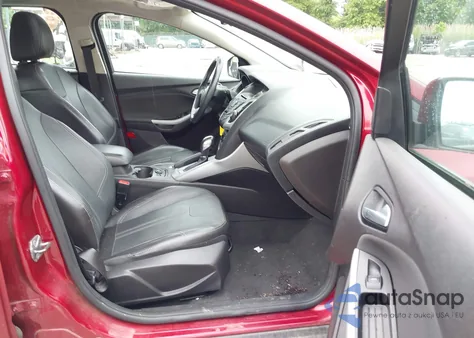 2014 Ford Focus Se z USA, uszkodzony, nr VIN 1FADP3K25EL279504